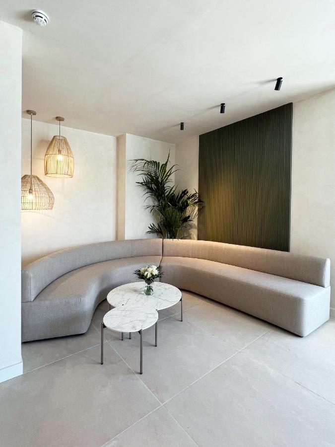 Hotel H4 Cangas 3 Superior Bagian luar foto